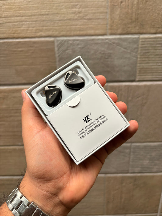 Kz Vader (3 vias-6 Drivers)